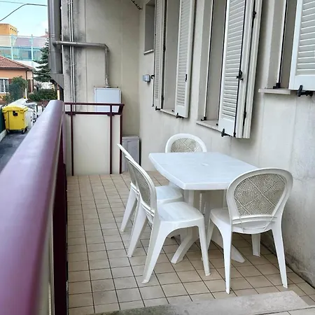 Se128 - Senigallia, Bilocale A 100 Mt Dal Mare, Con Posto Auto * Senigália