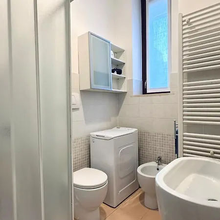 Se128 - Senigallia, Bilocale A 100 Mt Dal Mare, Con Posto Auto